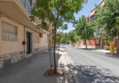 33m² commercial premises for sale in Granada, in the area of Los Vergeles, Calle Río Guadalfeo photo