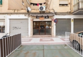 50m² commercial premises for sale in Granada, photo