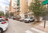 50m² commercial premises for sale in Granada, photo