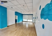 95m² commercial premises for sale in Cáceres, Calle Isla de Hierro photo