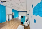 95m² commercial premises for sale in Cáceres, Calle Isla de Hierro photo