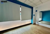 95m² commercial premises for sale in Cáceres, Calle Isla de Hierro photo