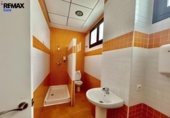 95m² commercial premises for sale in Cáceres, Calle Isla de Hierro photo