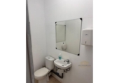 65m² commercial premises for sale in Benidorm, Calle de Manila photo