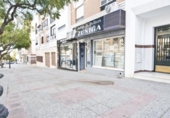 51m² commercial premises for sale in Motril, photo
