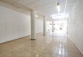 Local comercial en venta con 508m² en Oviedo foto