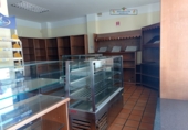 Local comercial en venta con 110m² en Villares de la Reina foto
