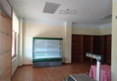 Local comercial en venta con 110m² en Villares de la Reina foto