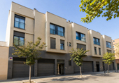 Local comercial en venta en Barcelona, en la zona de Navas foto