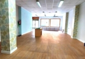 Local comercial
en venda
amb 143m² a La Roda, Calle de la Tierra Blanca foto