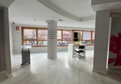 Oficina en venta con 153m² en Zaragoza, Calle Matilde Sanguesa foto