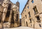 57m² commercial premises for sale in Barcelona, in the area of la Sagrera, ciutat vella, el barri gòtic photo