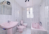 176m² bâtiment pour vente à Grenade, dans le quartier de Quartier de San Jerónimo, Calle Postigo de Zárate photo