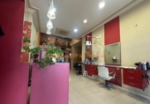 Peluqueria en venta con 73m² en Vigo, en la zona de Lavadores, Travesa Pardavila foto