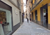 Local comercial en alquiler con 53m² en Ripoll foto