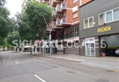 Local comercial en alquiler con 230m² en Barcelona, en la zona de la Nova Esquerra de l'Eixample, Carrer de Còrsega foto