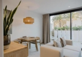 Hotel
en venda
amb 894m² a Mont-roig del Camp, a la zona de Miami Platja, Carrer Cerdanya foto