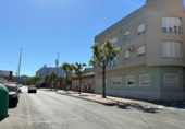 Local comercial en venta con 117m² en La Unión, Calle Ardid foto