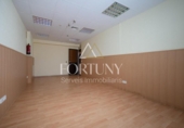 Local comercial en venta con 160m² en Reus, en la zona de Barri Ample, Plaça Llibertat foto