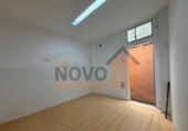 76m² locaux commerciaux pour vente à Valence, dans le quartier de la Petxina, Calle Ángel Guimerá photo
