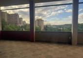 Local comercial en alquiler con 255m² en Cáceres, Avenida Rodríguez de Ledesma foto