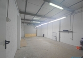 314m² workshop for rent in Ripollet, in the area of Can Mas photo