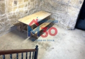 100m² bâtiment pour vente à Anguciana photo