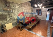 100m² bâtiment pour vente à Anguciana photo