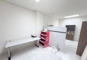 65m² offices for sale in Talavera de la Reina photo