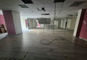 91m² commercial premises for sale in Campiello photo