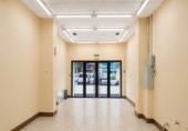 Local comercial
en lloguer
amb 161m² a Osca, a la zona de Maria Auxiliadora foto