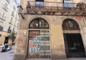 57m² commercial premises for sale in Barcelona, in the area of la Sagrera, ciutat vella, el barri gòtic photo