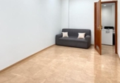 Local comercial en venta con 100m² en Segovia, en la zona de San Lorenzo, calle santa catalina, 40003 foto