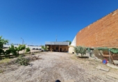 Taller en venta con 884m² en Quintanar de la Orden foto