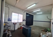 Taller en venta con 884m² en Quintanar de la Orden foto