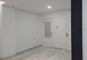 105m² commercial premises for sale in Córdoba, in the area of Drunken Olives, Calle González Aurioles photo