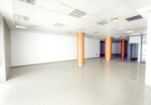 Local comercial en venta con 271m² en Cieza, Avenida Juan XXIII foto