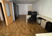 Local comercial en venta con 73m² en Barbastro, Calle Valle de Estos foto