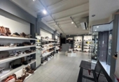 Local comercial en venta con 147m² en Pamplona, en la zona de Casco Antiguo, Calle Nueva foto