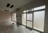 65m² commercial premises for sale in Jerez, Calle Mariñíguez photo
