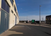 182m² warehouse industrial for sale in Zaragoza, in the area of Cartuja Baja, Calle Albardín photo