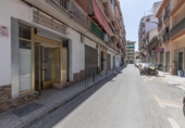 137m² locaux commerciaux pour vente à Grenade, dans le quartier de Sainte Adèle, Avenida de Dílar photo