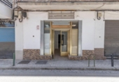 137m² locaux commerciaux pour vente à Grenade, dans le quartier de Sainte Adèle, Avenida de Dílar photo