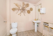 328m² commercial premises for sale in Granada, in the area of San Antón Neighborhood, Calle Neptuno photo
