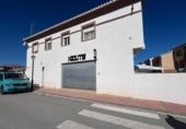 Local comercial en venta con 160m² en Escúzar, Avenida Andalucía foto