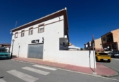 Local comercial en venta con 160m² en Escúzar, Avenida Andalucía foto