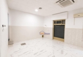 82m² commercial premises for sale in Almeria, Calle Inglés photo