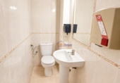 82m² commercial premises for sale in Almeria, Calle Inglés photo
