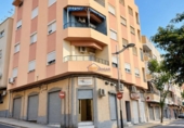 82m² commercial premises for sale in Almeria, Calle Inglés photo