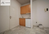 77m² bureau pour vente à Marbella, Calle Málaga photo
